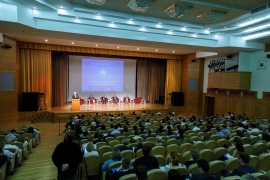 konferentsiya-v-mgu-09
