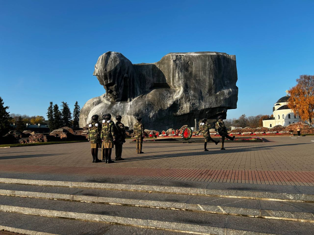 У Крепости.jpg