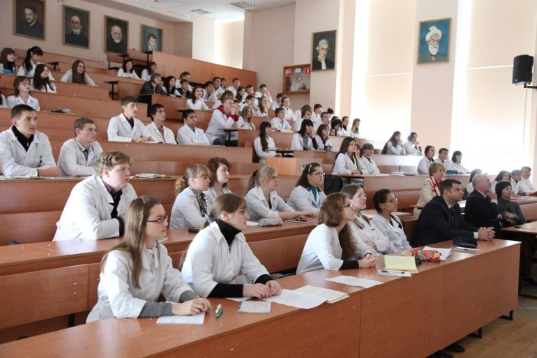 Студенты-медики КГМУ. Фото: kurskmed.com