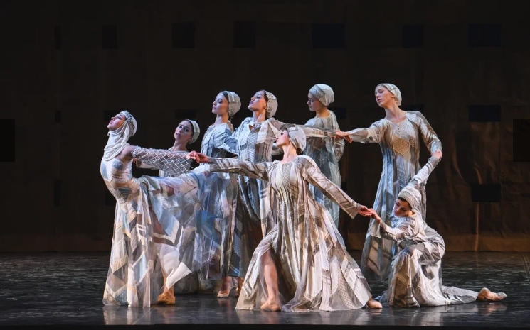 Фото: culture.gov.ru###https://culture.gov.ru/press/news/v_sankt_peterburge_proydet_xxiii_mezhdunarodnyy_festival_baleta_dance_open/?sphrase_id=1171095