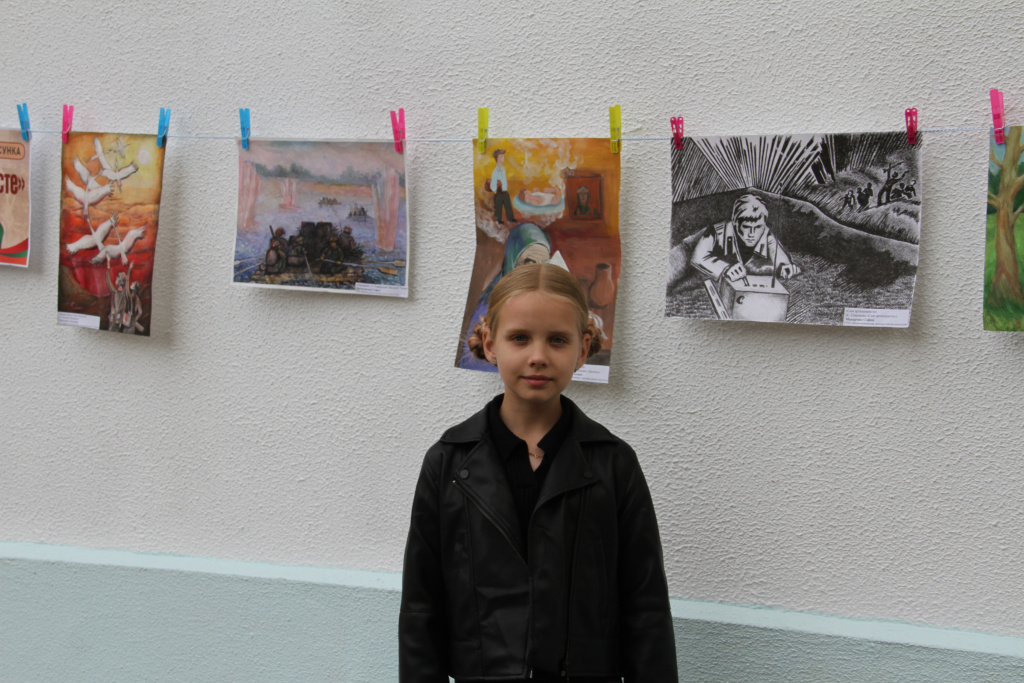 Стихи на холсте грант 17092025 1.JPG