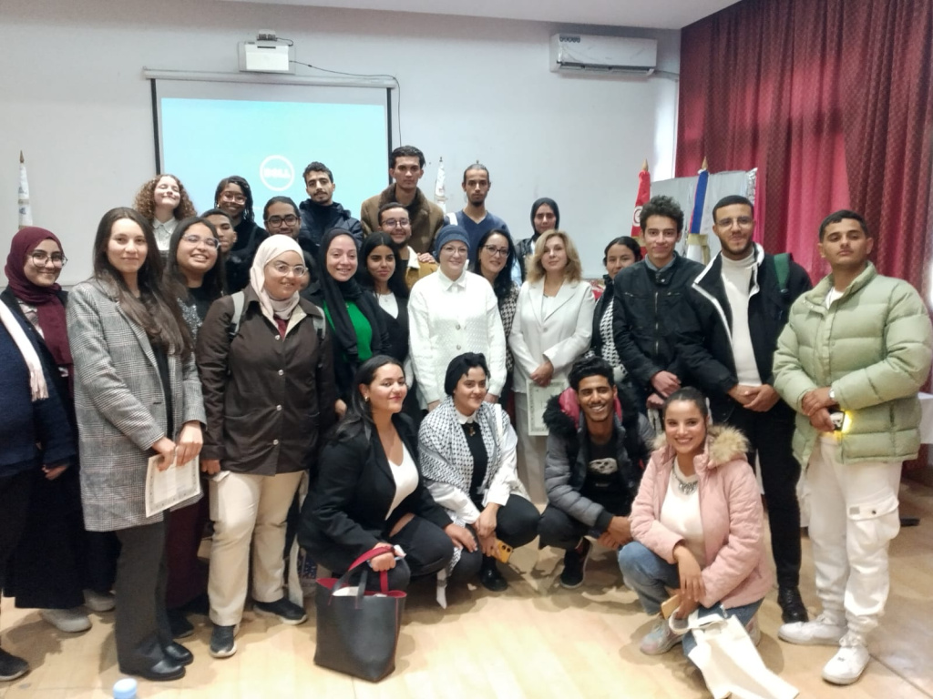 Студенты, изучающие русский язык