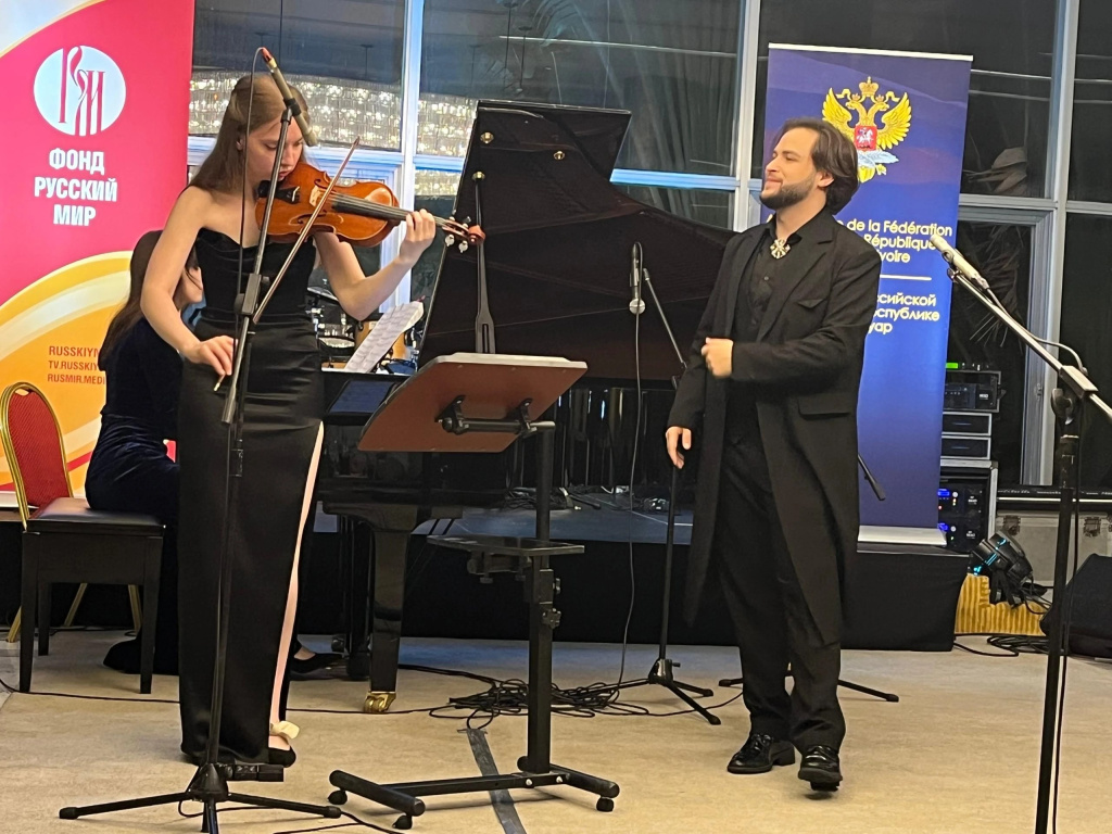 Фото: Linfodrome###https://www.linfodrome.com/people/110652-la-fete-de-la-musique-abidjan-rend-hommage-a-la-richesse-culturelle-russe