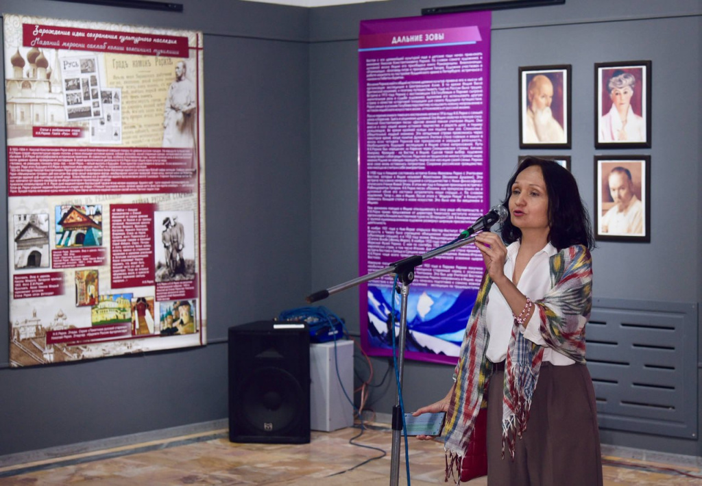 Открытие выставки к 150-летию Николая Рериха в Ташкенте. Фото предоставлено Татьяной Грушиной