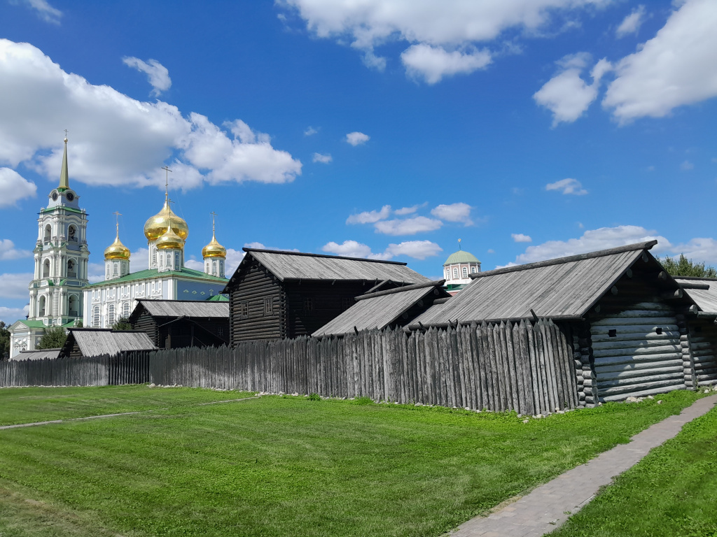 Осадные дворы Успенский кафедральный собор в тульском кремле. Фото Сергея Виноградова