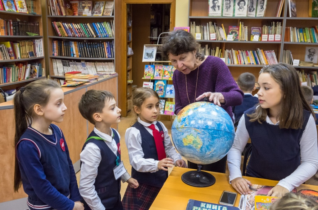 Фото: пресс-служба Минпросвещения России / edu.gov.ru (CC BY 4.0)###https://edu.gov.ru/press/1991/centr-obrazovaniya-na-russkom-yazyke-otkrylsya-v-abhazii Фото: пресс-служба Минпросвещения России / edu.gov.ru (CC BY 4.0)###https://edu.gov.ru/press/1991/centr-obrazovaniya-na-russkom-yazyke-otkrylsya-v-abhazii