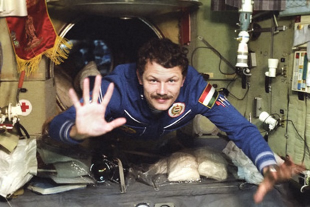 Первый венгерский космонавт Берталан Фаркаш. Фото: kosmo-museum.ru