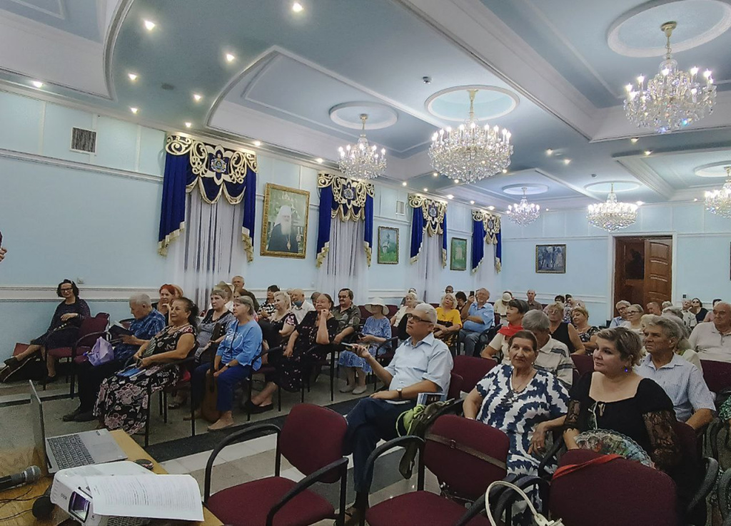 Презентация сборника "Отражения". Фото предоставлено Татьяной Грушиной