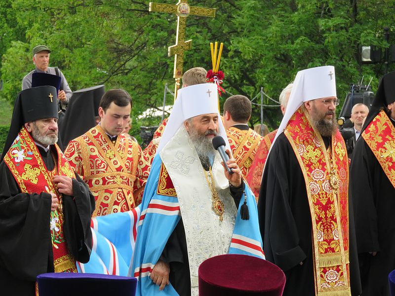 Фото: Митрополит Киевский и всея Украины Онуфрий во время молебна / Sergento / ru.wikipedia.org (CC BY-SA 4.0)###https://ru.wikipedia.org/wiki/%D0%9E%D0%BD%D1%83%D1%84%D1%80%D0%B8%D0%B9_(%D0%91%D0%B5%D1%80%D0%B5%D0%B7%D0%BE%D0%B2%D1%81%D0%BA%D0%B8%D0%B9)#/media/%D0%A4%D0%B0%D0%B9%D0%BB:Onuphrius_(Berezovsky),Kyiv_2016_12.JPG