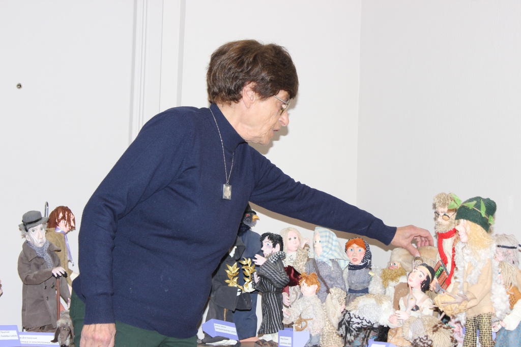 Куклы - литературные персонажи.JPG