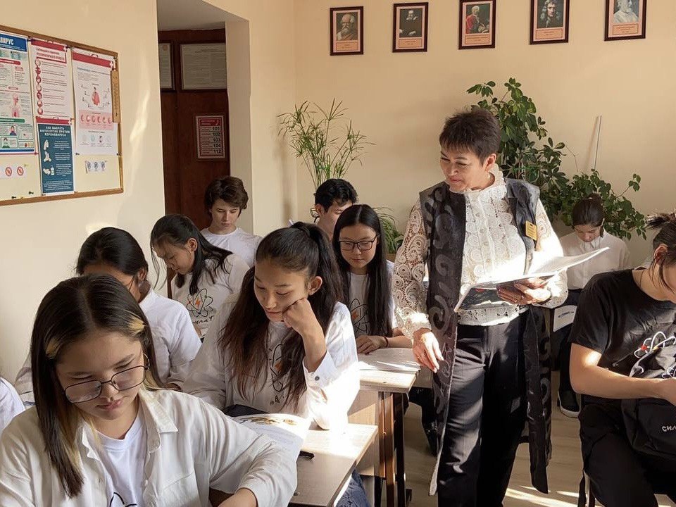 Фото: edu.gov.ru (CC BY 4.0)###https://edu.gov.ru/press/9583/uchiteley-fiziki-i-matematiki-priglashayut-na-kursy-povysheniya-kvalifikacii-dlya-obucheniya-detey-iz-zarubezhya/