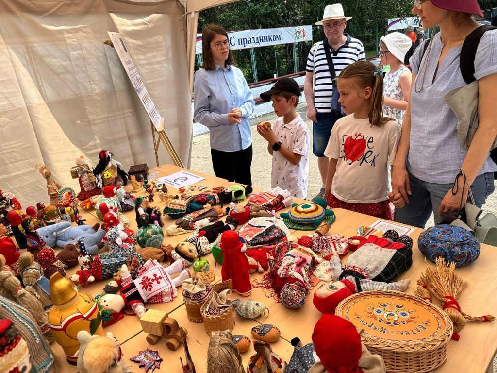 выстава промыслов Румыния 3.jpg